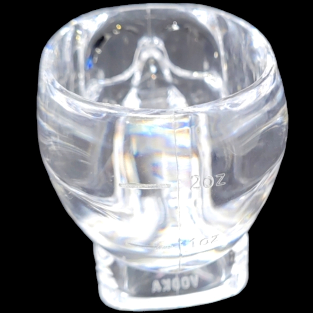 NEW 4 "CRYSTAL HEAD" VODKA SKULL PLASTIC SHOT GLASSES - Picture 5 of 9